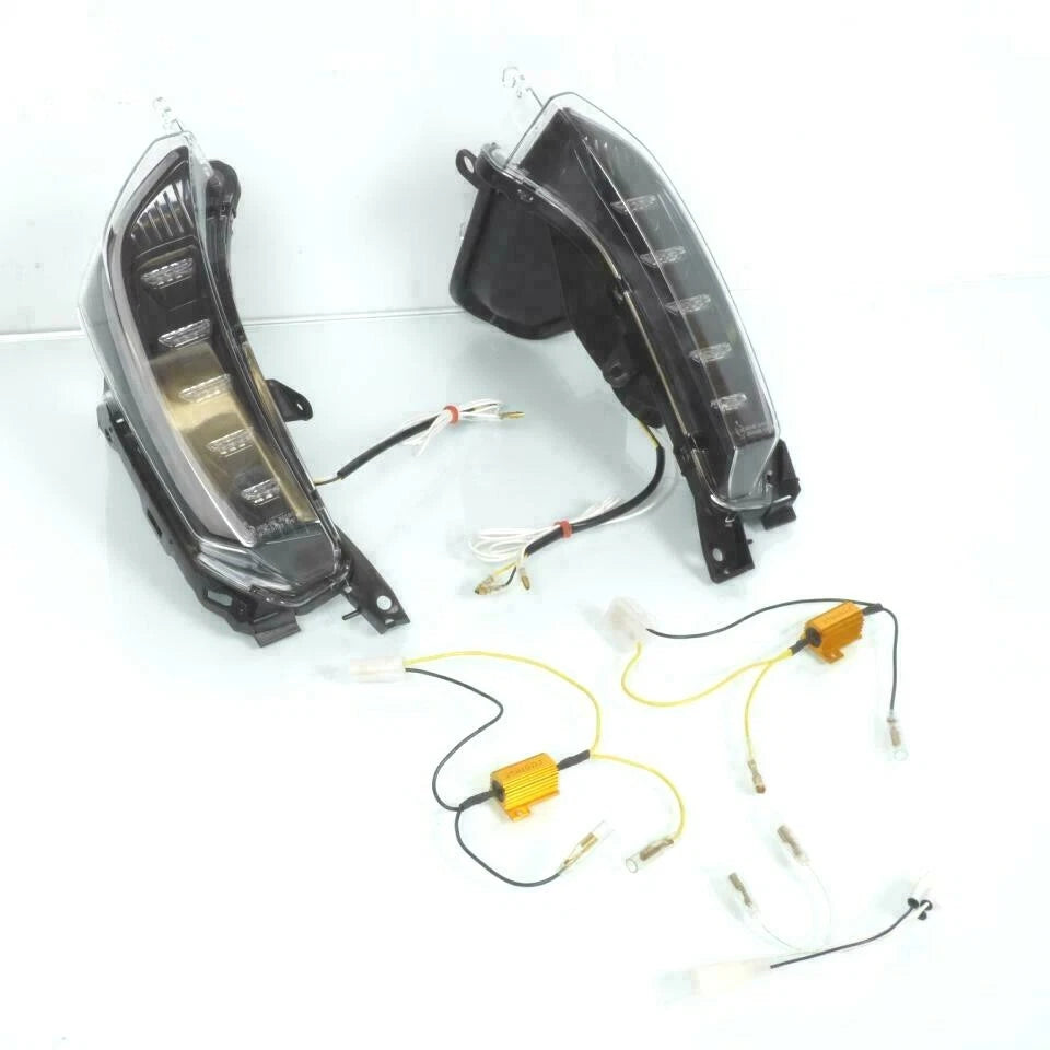 COPPIA FRECCE ANTERIORI A LED TMAX 560 2020 2021 YAMAHA B7M-83310-00 / B7M-83320-00