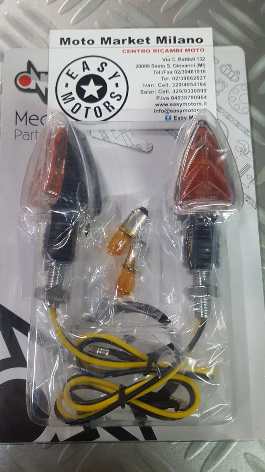COPPIA FRECCE MOTO E SCOOTER ARROW CARBON LOOK OMOLOGATE GAMBO CORTO CON 2 LAPADINE DI SCORTA