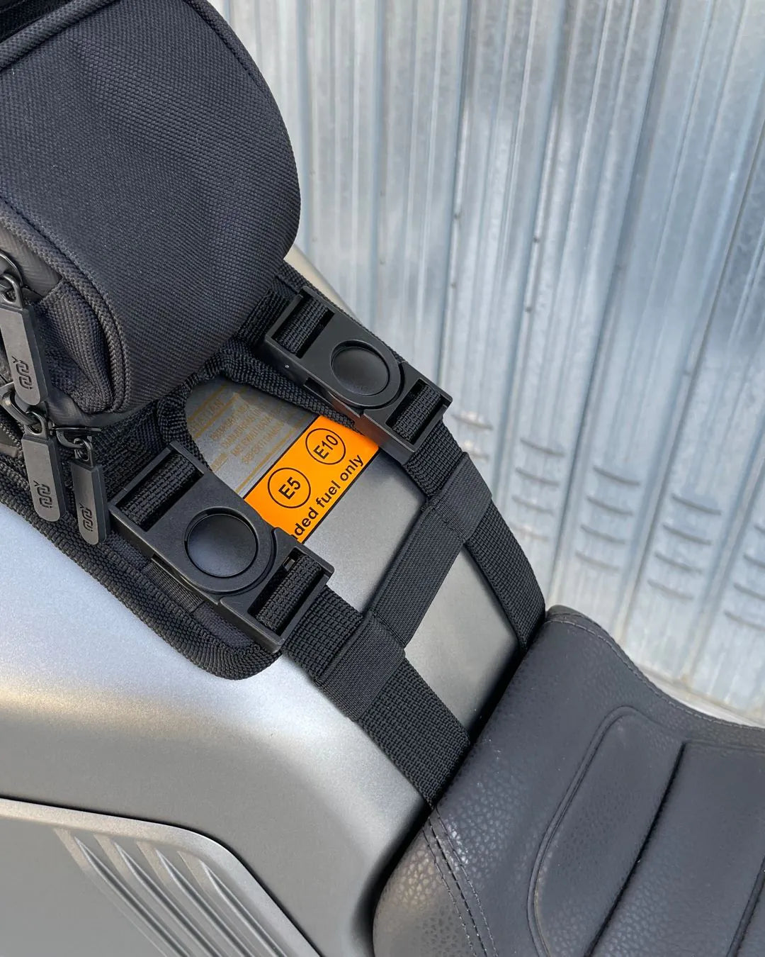 BORSA DA SERBATOIO OJ ROOKIE M167 3,2LT NERO PER MOTO