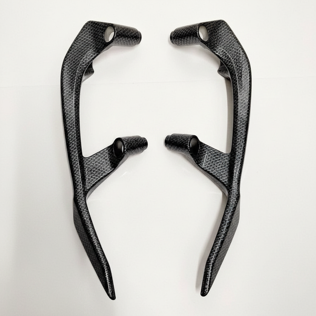 CP MANIGLIA MANIGLIE MANIGLIONE PASSEGGERO T-MAX 500 530 2008 2016 CARBONIO YAMAHA 4B5247W01P3 + 4B5247W01P4 SX