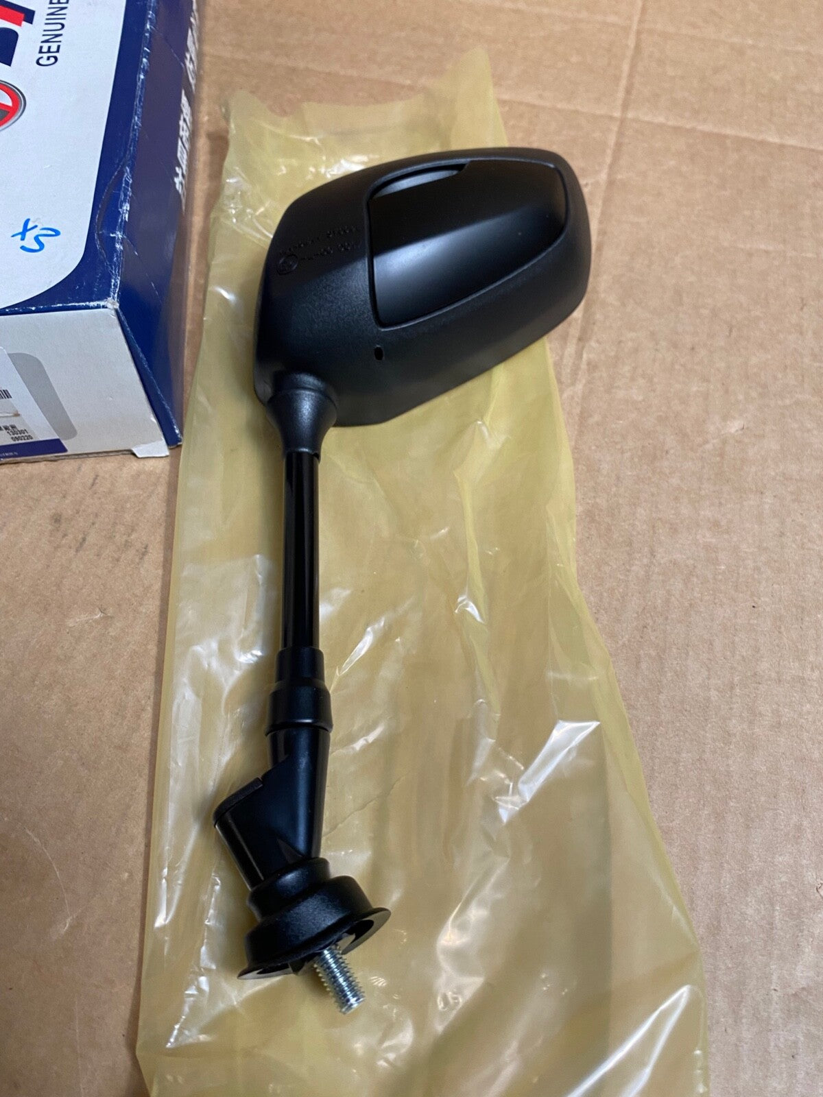 Genuine SYM Citycom 300 EFi Left Hand Mirror 88120-LEA-000 - Picture 4 of 6
