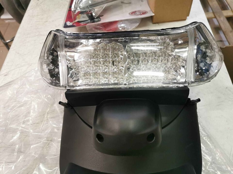 FRECCE ANTERIORE A LED+FANALE STOP+PARAFANGO POSTERIORE TMAX T MAX 500 2001>2007 - Foto 4 di 8