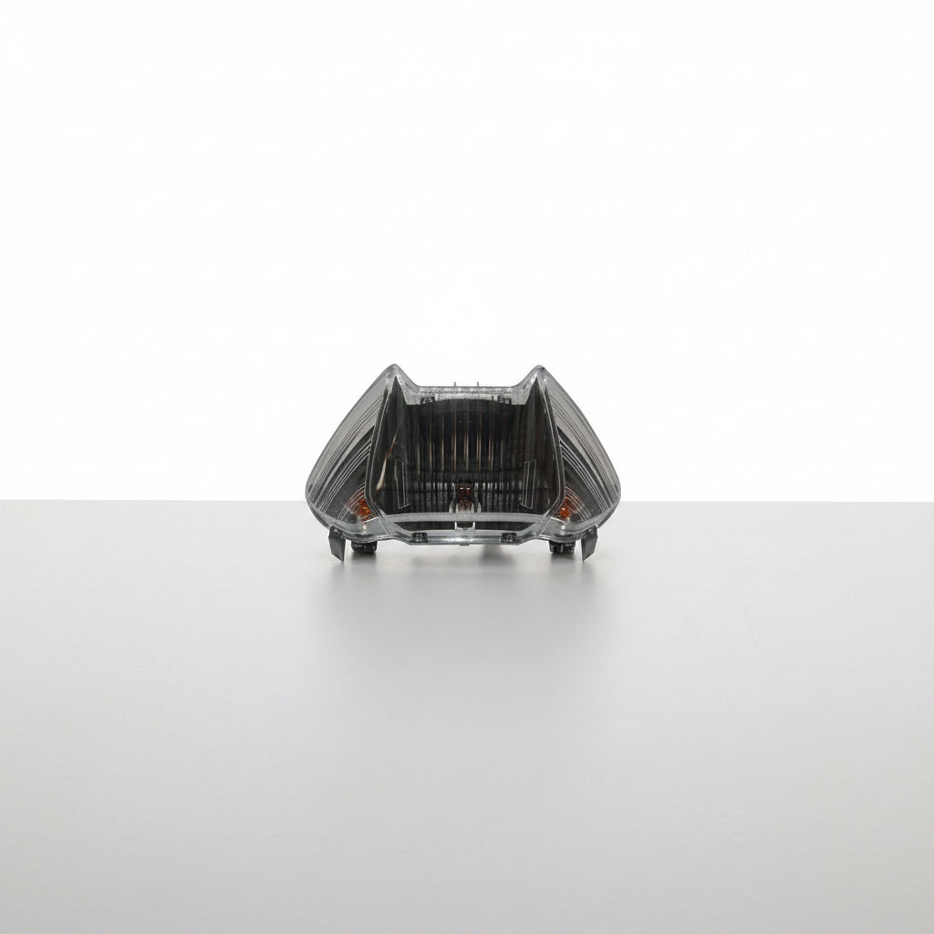 FARO FANALE STOP POSTERIORE ONE: 77204430FN NERO/FUME' YAMAHA T-MAX 500 2008-2011 YAMAHA  4B5847100100 OMOLOGATO