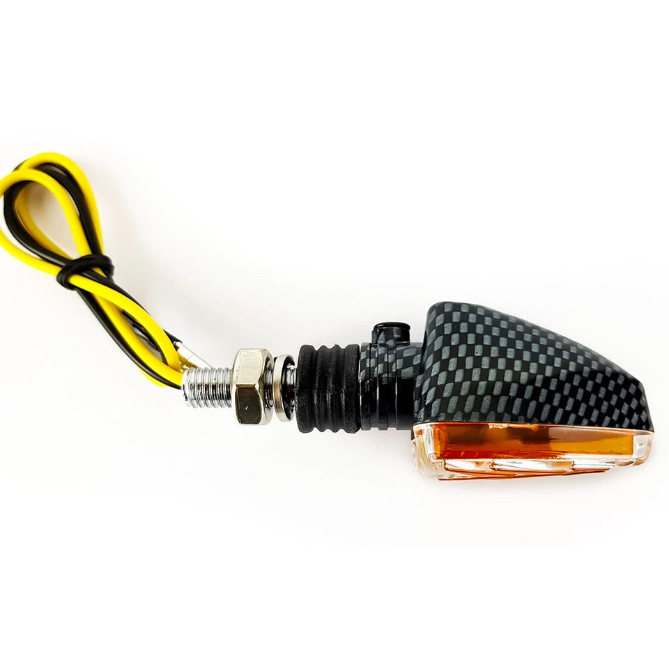 COPPIA FRECCE MOTO E SCOOTER ARROW CARBON LOOK OMOLOGATE GAMBO CORTO CON 2 LAPADINE DI SCORTA