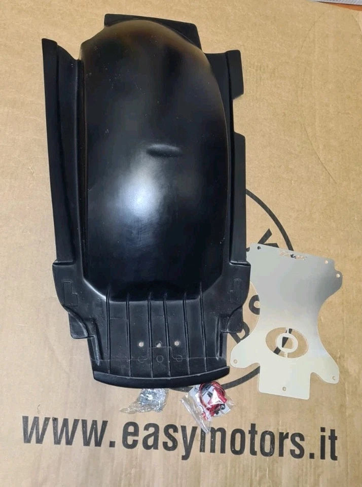 PORTATARGA CON SOTTOCODA YAMAHA T-MAX 500 2001 2002 2003 2004 2005 2006 2007