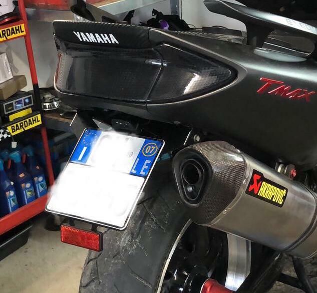 Adjustable license plate holder with license plate light Yamaha Tmax T max 500 2001>2007|363515328393