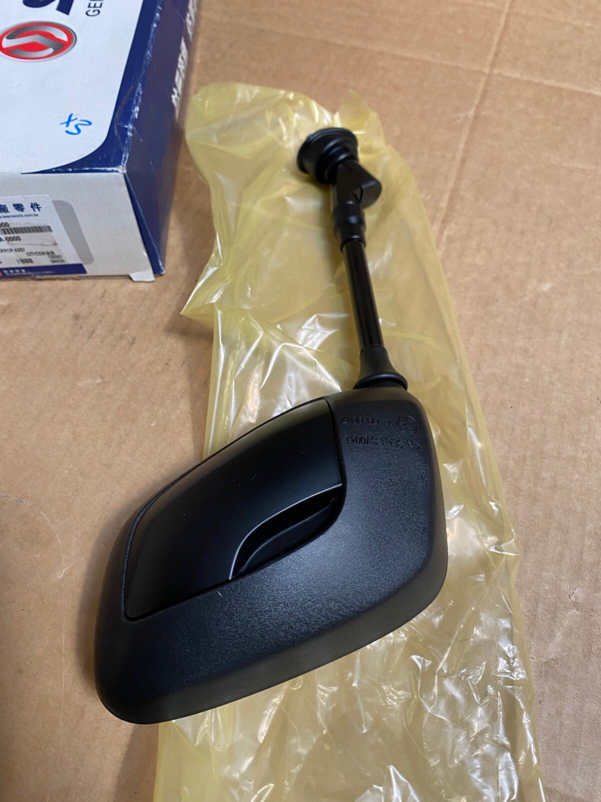 Genuine SYM Citycom 300 EFi Left Hand Mirror 88120-LEA-000 - Picture 5 of 6