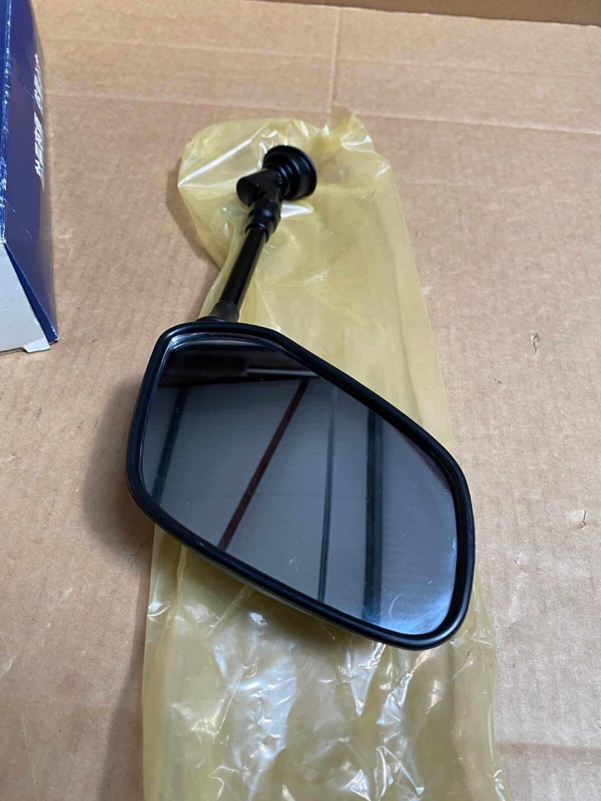 Genuine SYM Citycom 300 EFi Left Hand Mirror 88120-LEA-000 - Picture 3 of 6
