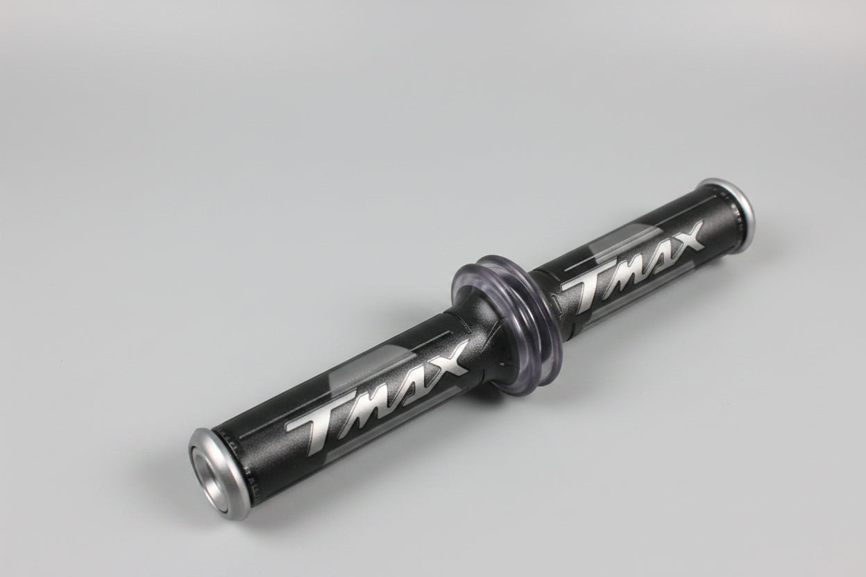 COPPIA MANOPOLE CON SCRITTA TMAX VARI COLORI YAMAHA T MAX 500 530 560 2001-2026