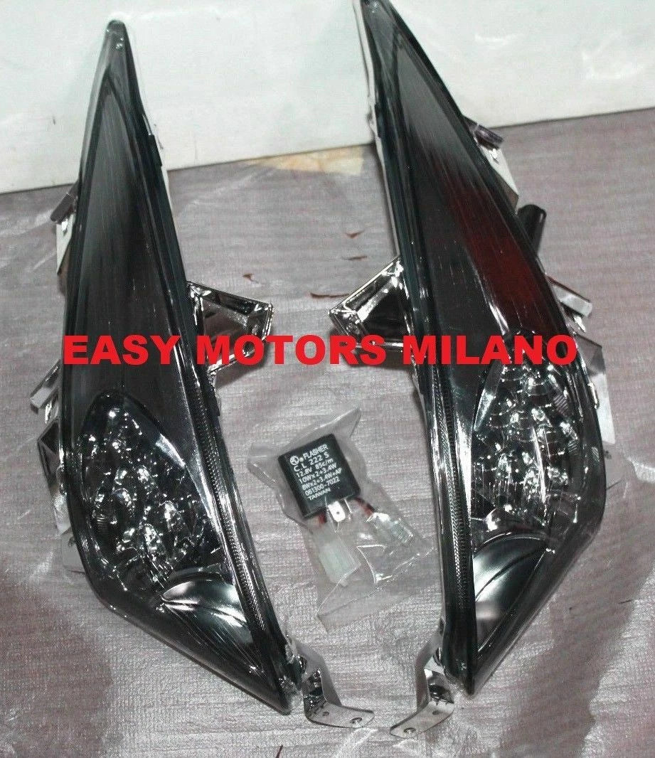 COPPIA FRECCIA FRECCE A LED FUME' PER YAMAHA TMAX T MAX 500 2008 2009 2010 2011
