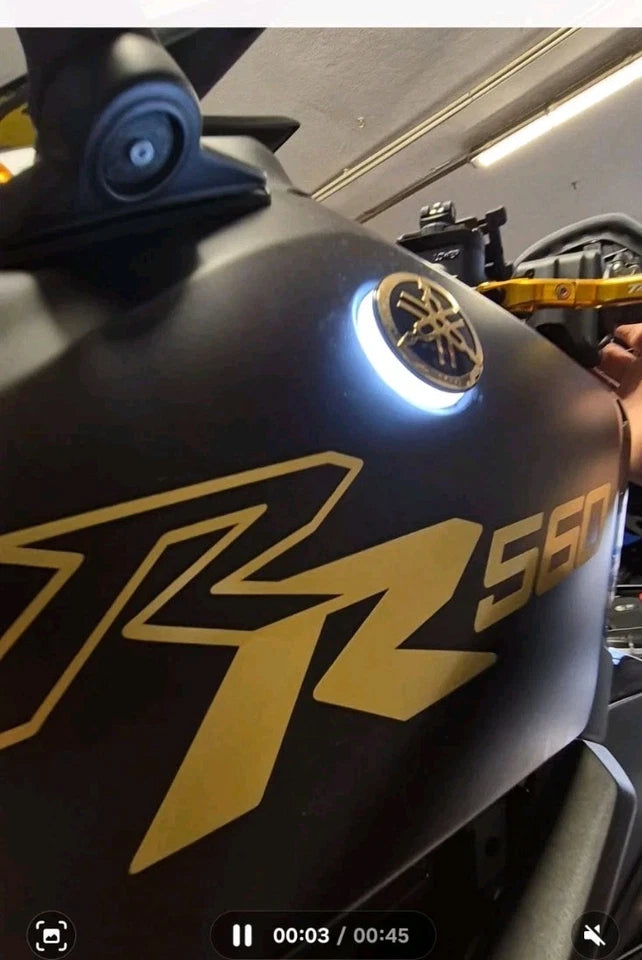 DIAPASON LOGO A LED ADDIZIONALE YAMAHA T-MAX 530 560 TRECER 7 TERCER 9 MT-07 MT-09 MT-10 2PZ